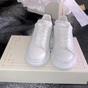 Alexander McQueen white/blue 1.5 preschool boy